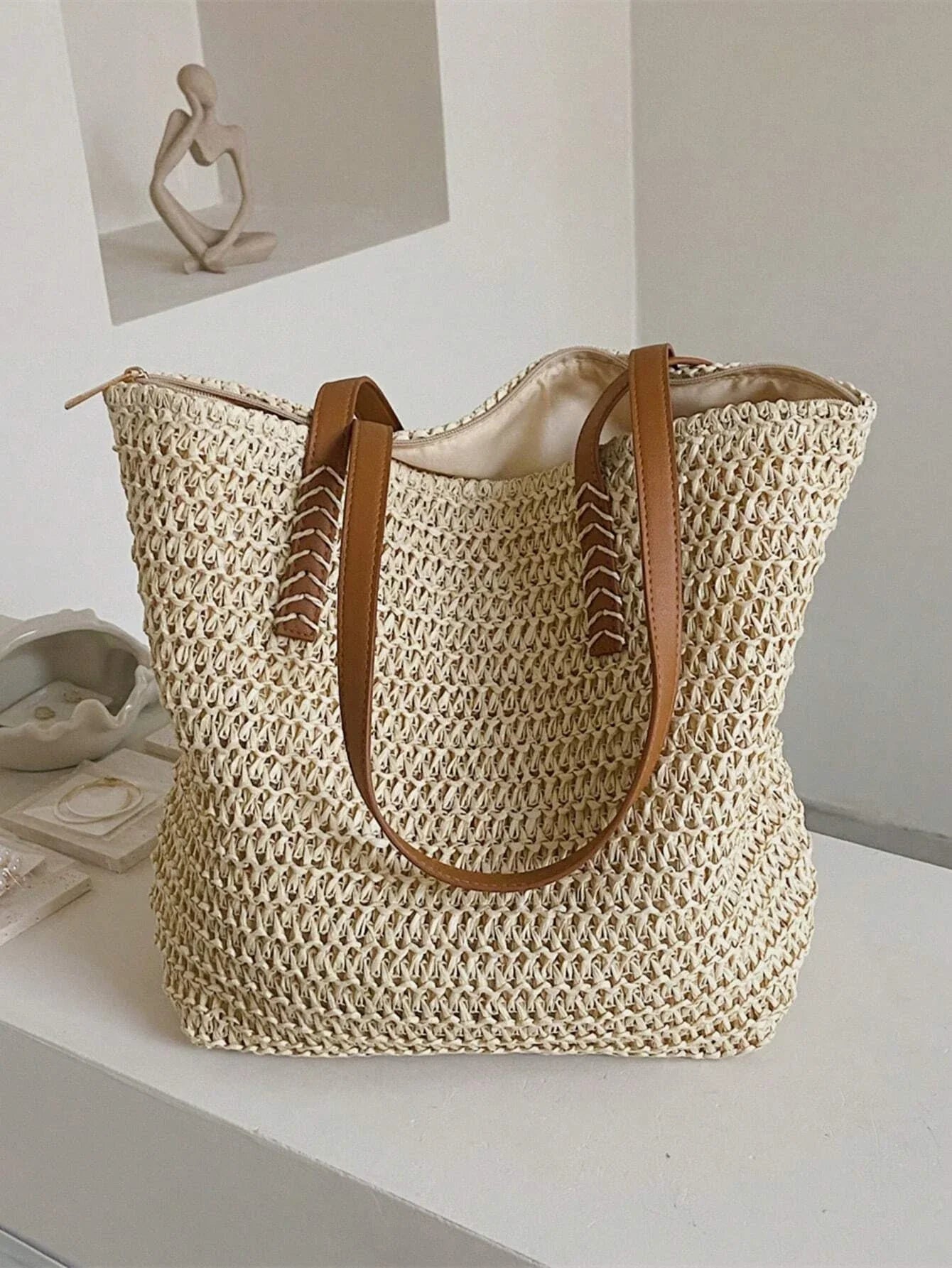 Lightweight Large Straw Bag For Vacation