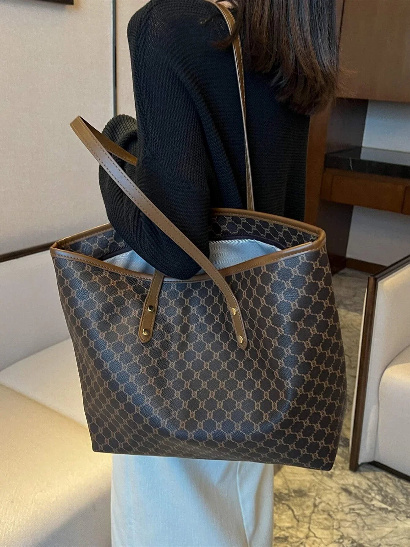 Old Flower Color Block Large Capacity Tote