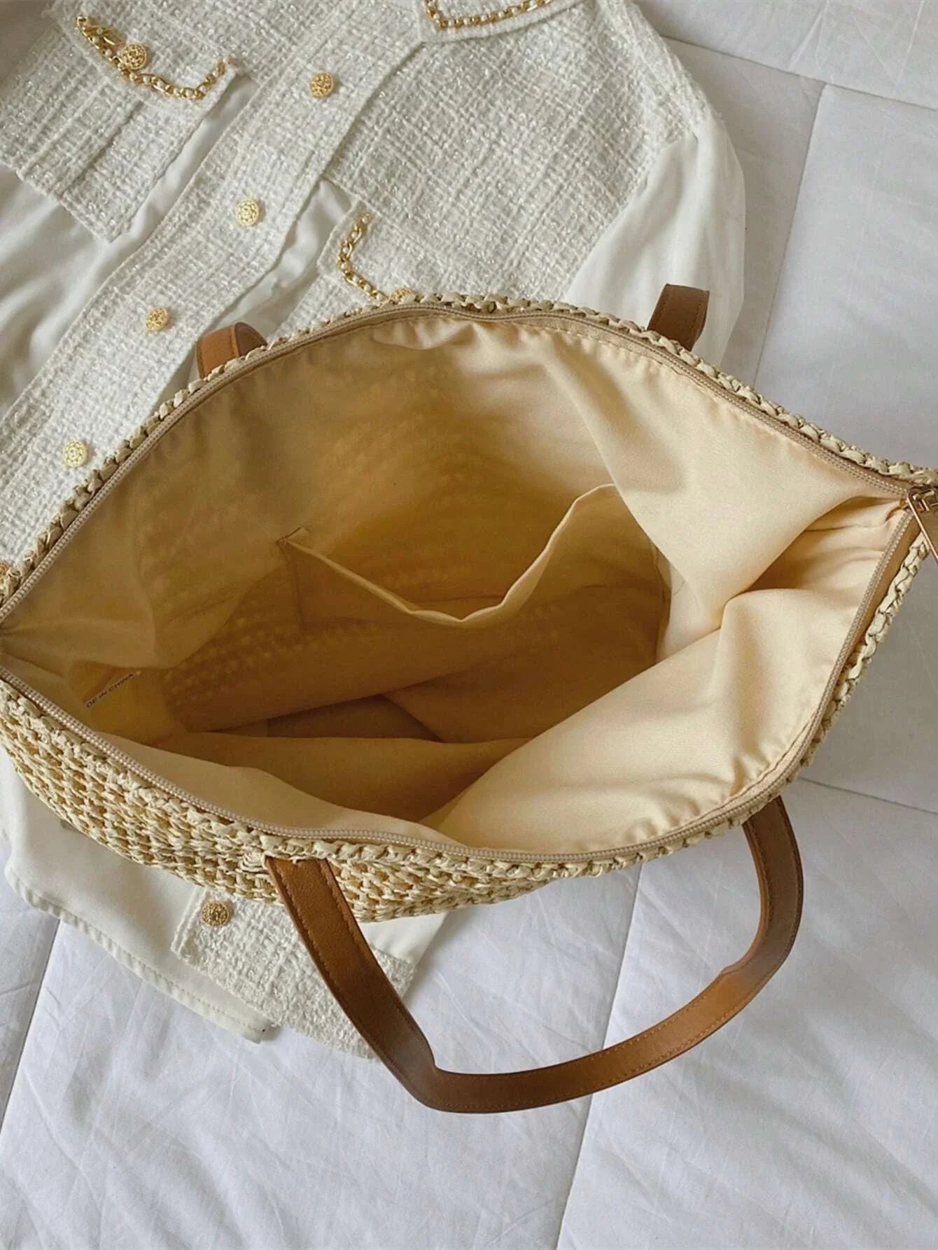 Lightweight Large Straw Bag For Vacation
