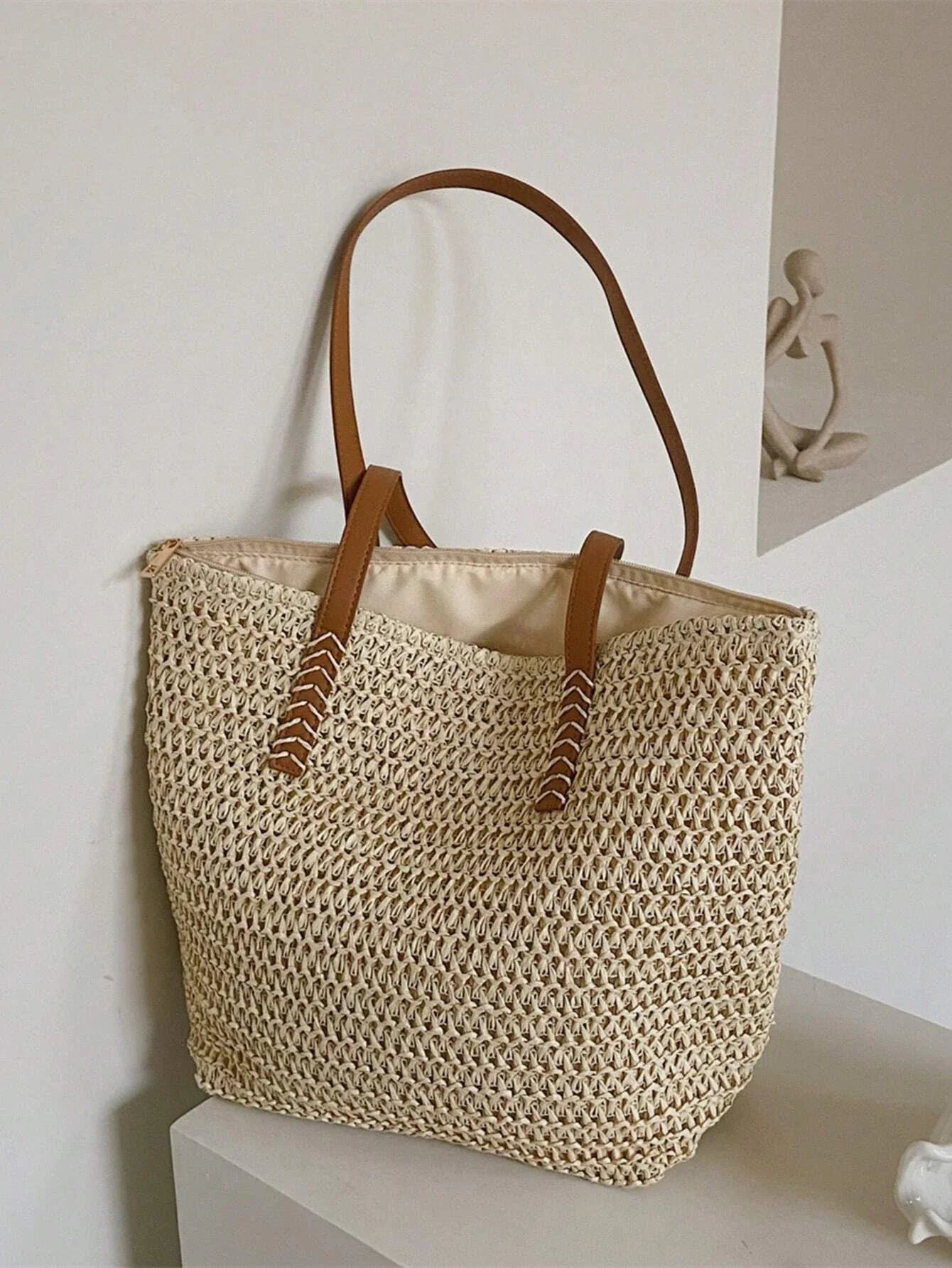 Lightweight Large Straw Bag For Vacation